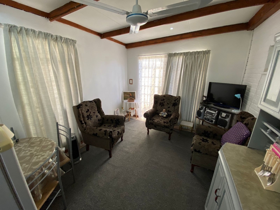 8 Bedroom Property for Sale in Baillie Park North West